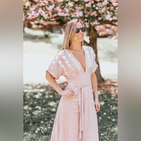 Free People Dresses & Skirts - Love To Love You Midi Dress